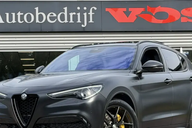 Alfa Romeo Stelvio (2021)