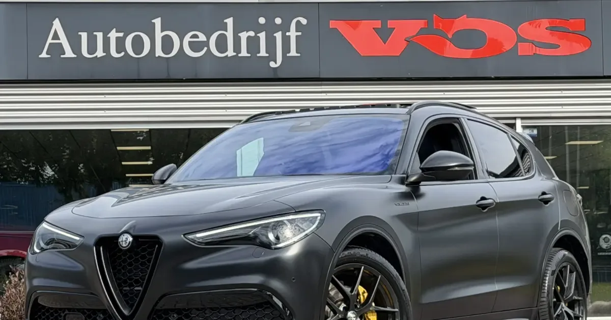 Alfa Romeo Stelvio (2021) — foto 1