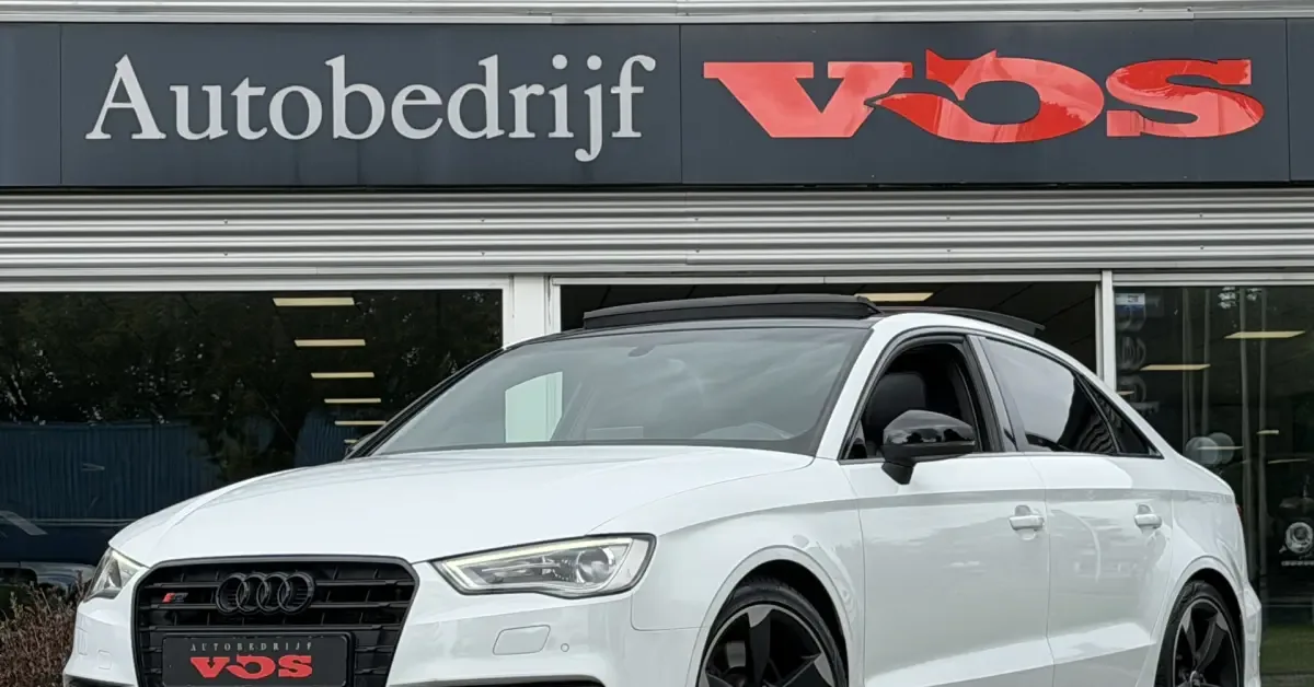 Audi S3 (2015) — foto 1