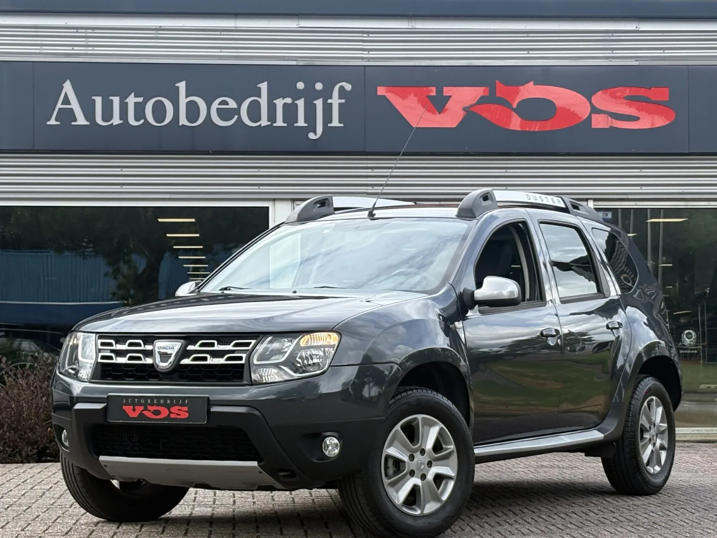 Dacia Duster (2016) — foto 1