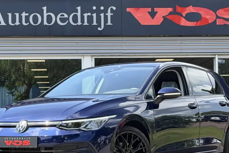 Volkswagen Golf (2023)
