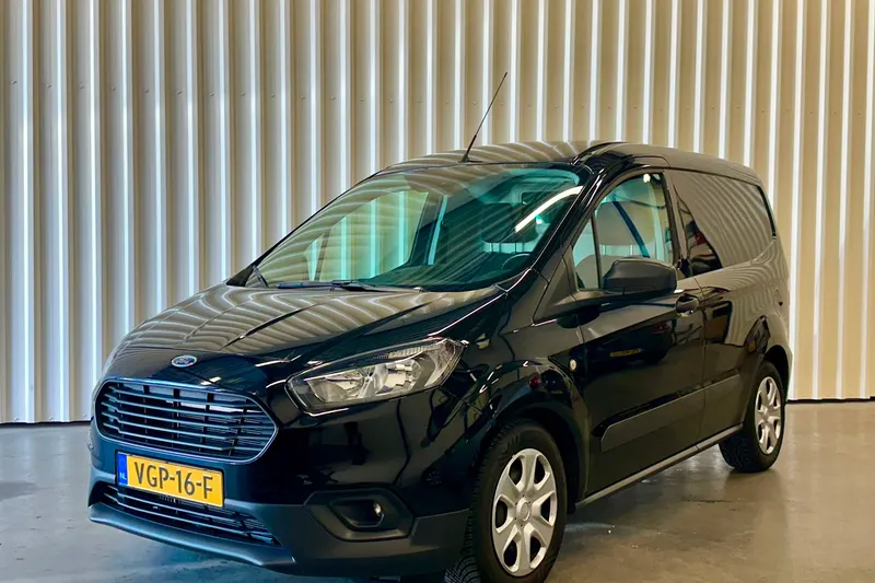 Ford Transit Courier (2020)