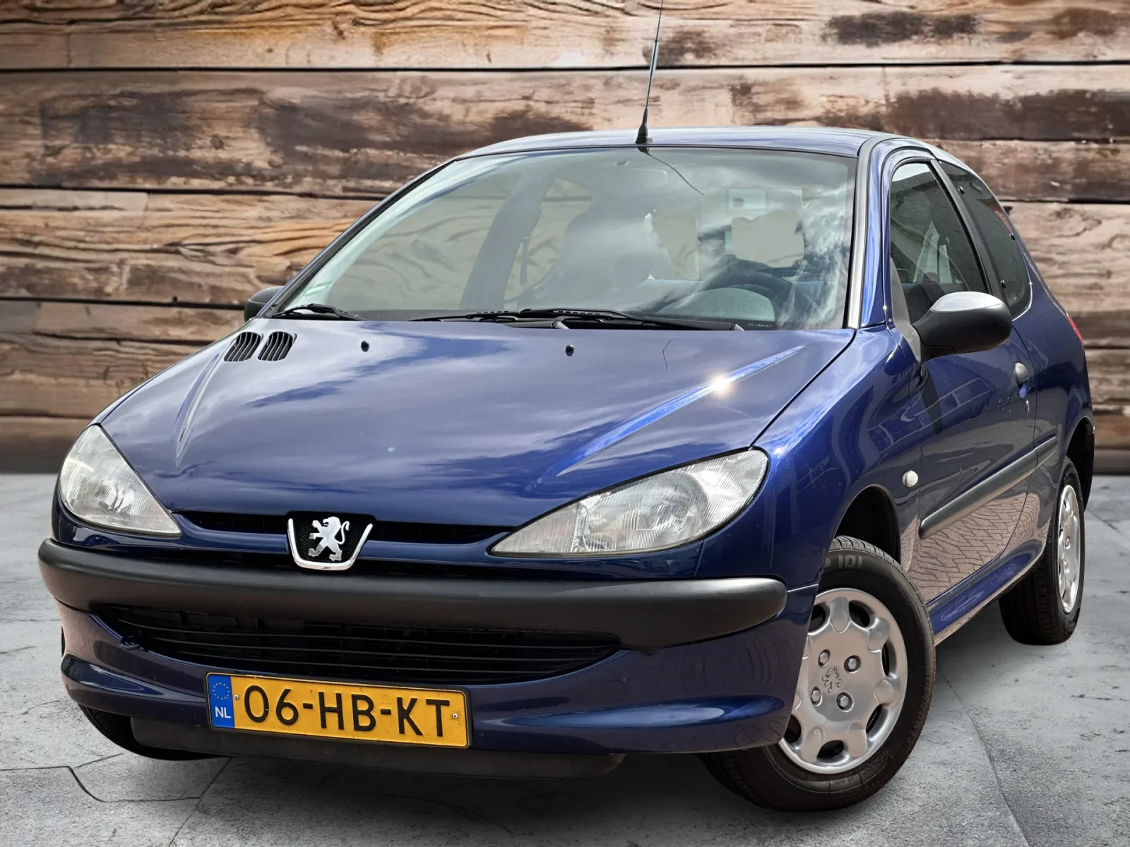 Peugeot 206 (1998) — foto 1