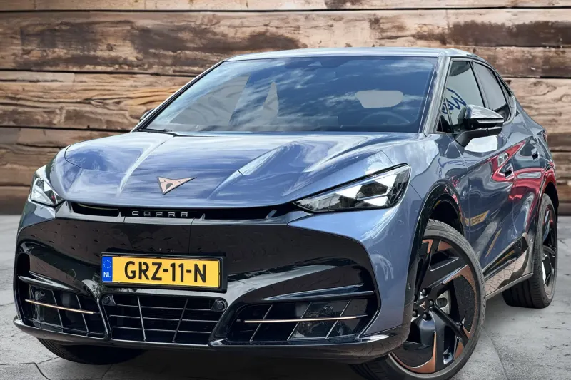 CUPRA Tavascan (2024)