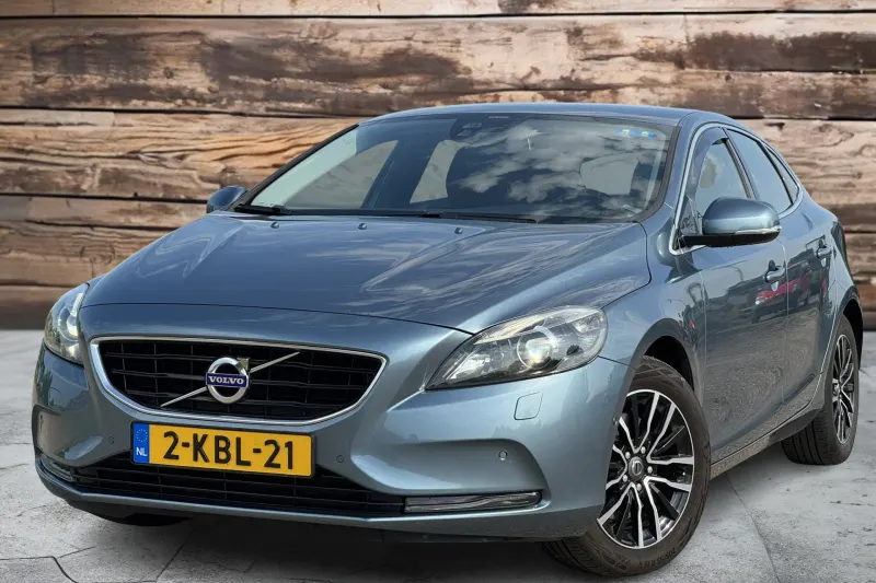 Volvo V40 (2012)