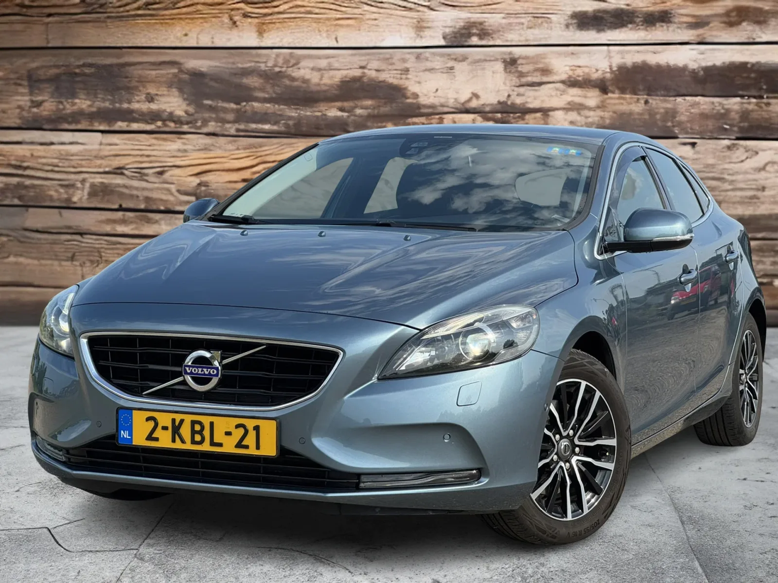 Volvo V40 (2012) — foto 1