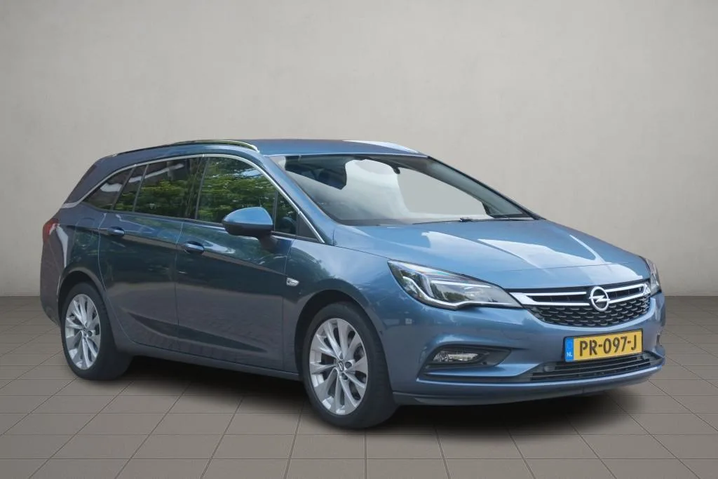 Opel Astra (2017) — foto 1