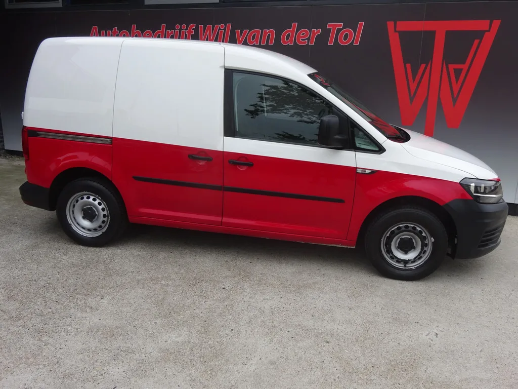 Volkswagen Caddy (2015) — foto 1