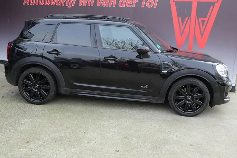 MINI Countryman (2016)