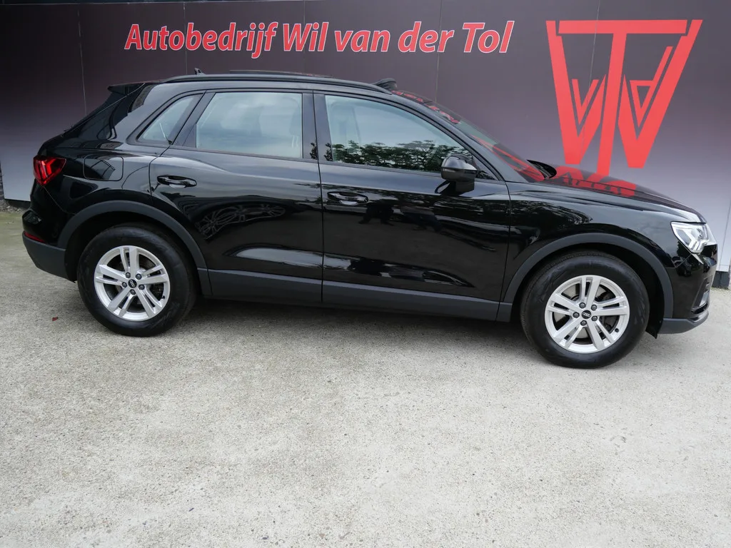 Audi Q3 (2021) — foto 1