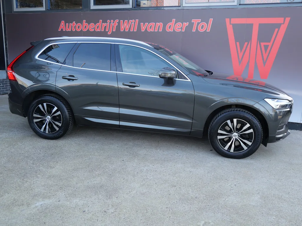 Volvo XC60 (2021) — foto 1
