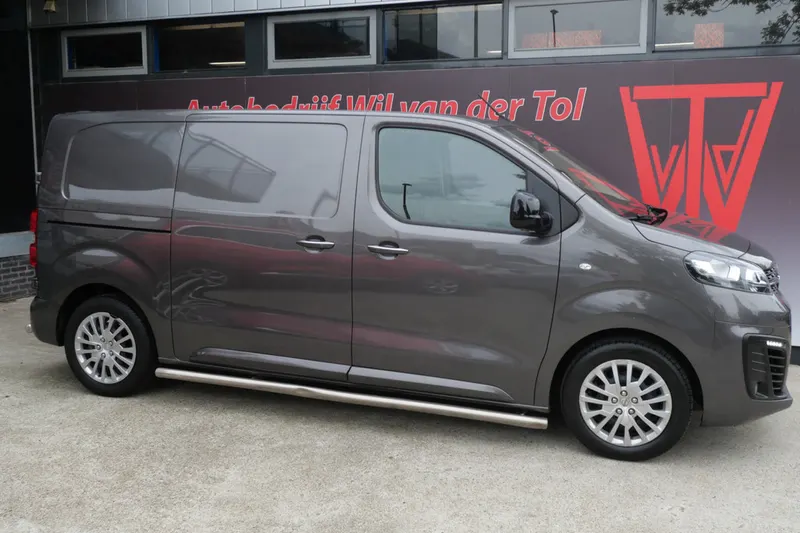 Opel Vivaro-e (2022)