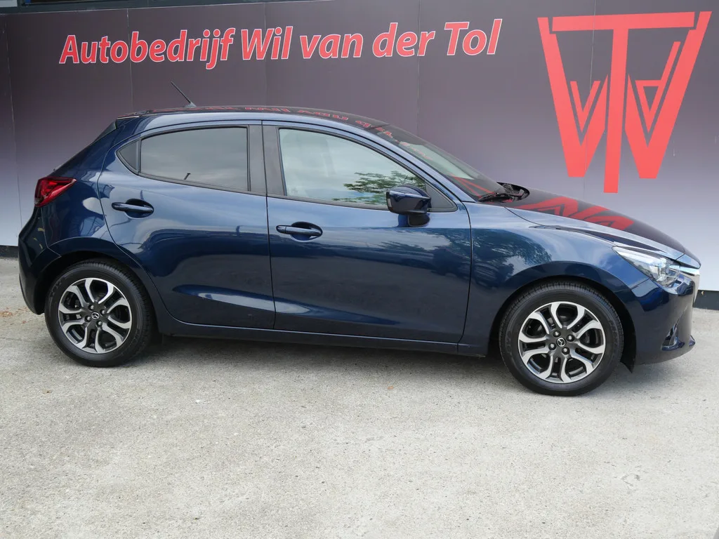 Mazda 2 (2016) — foto 1