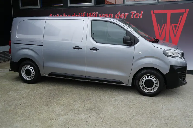 Peugeot E-Expert (2023)