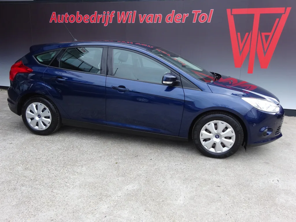 Ford Focus (2012) — foto 1