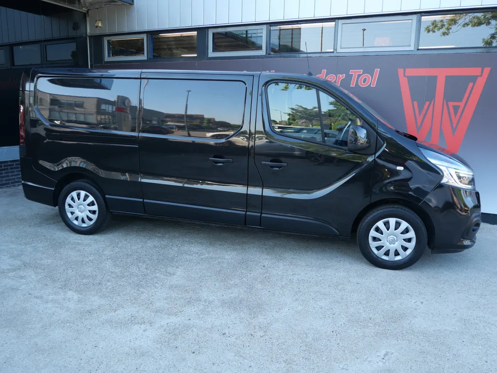 Renault Trafic (2021) — foto 1