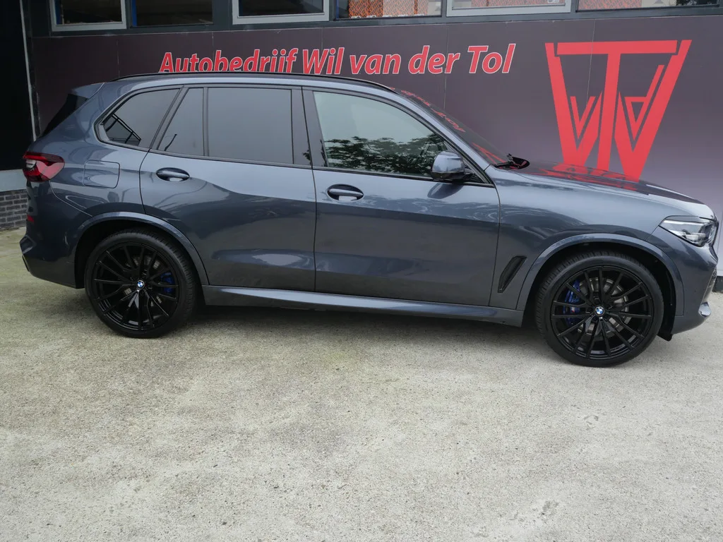BMW X5 (2021) — foto 1