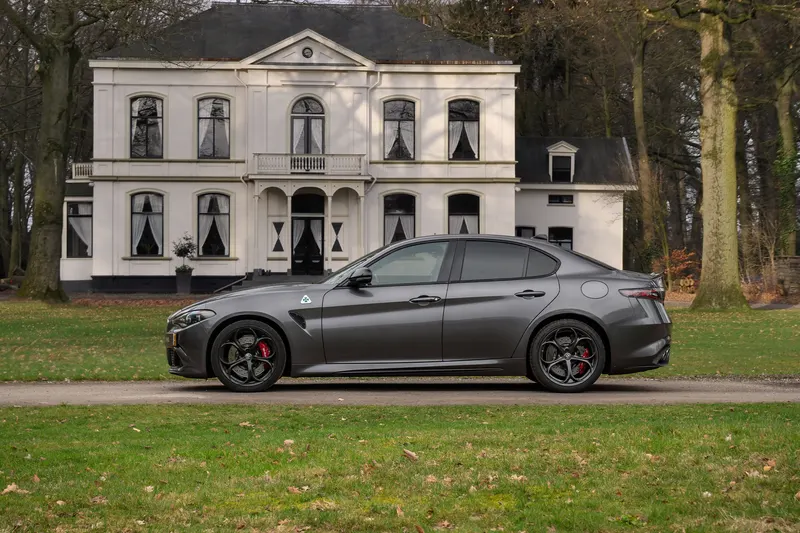Alfa Romeo Giulia (2024)