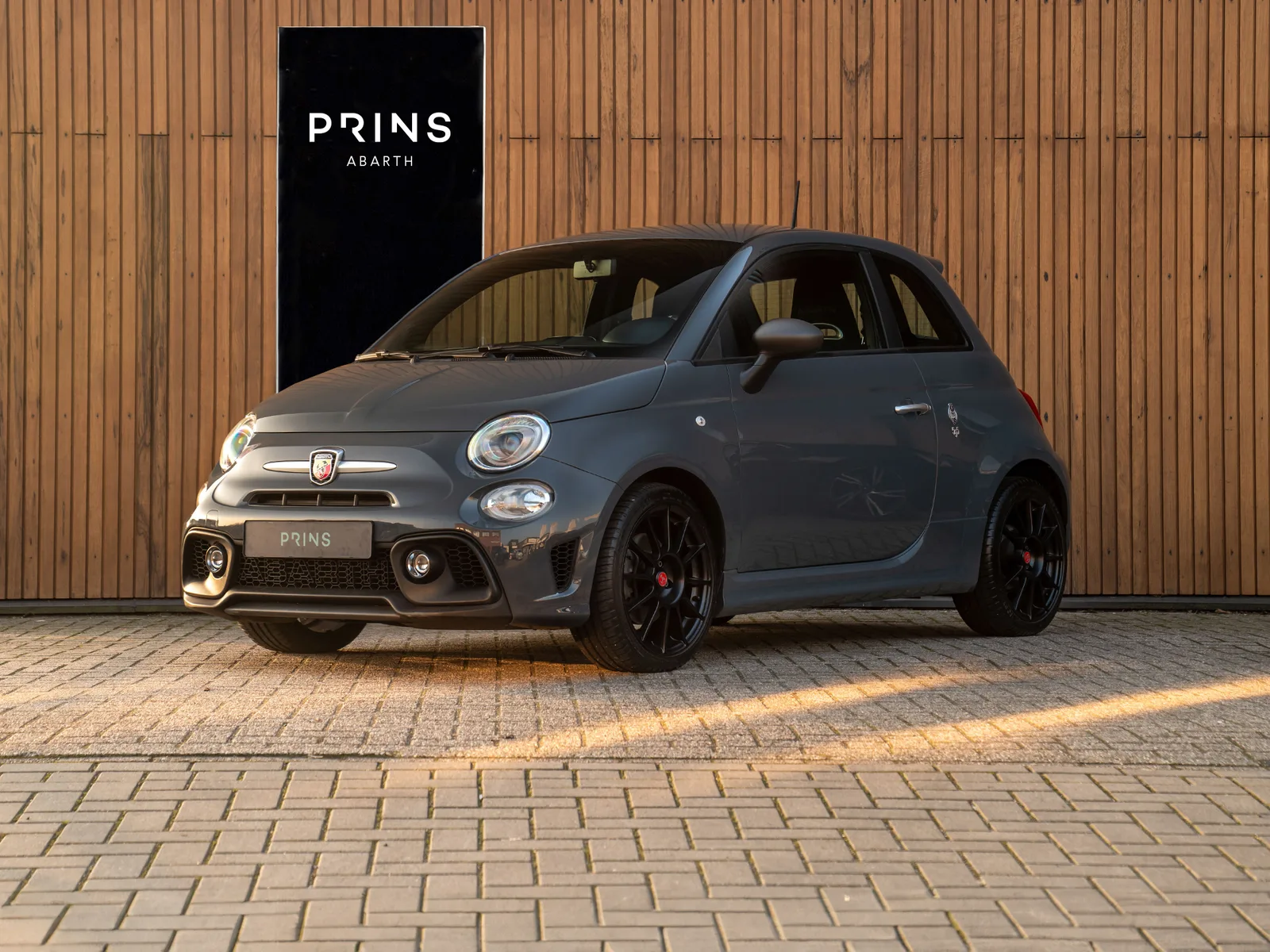 Abarth 595 (2019) — foto 1