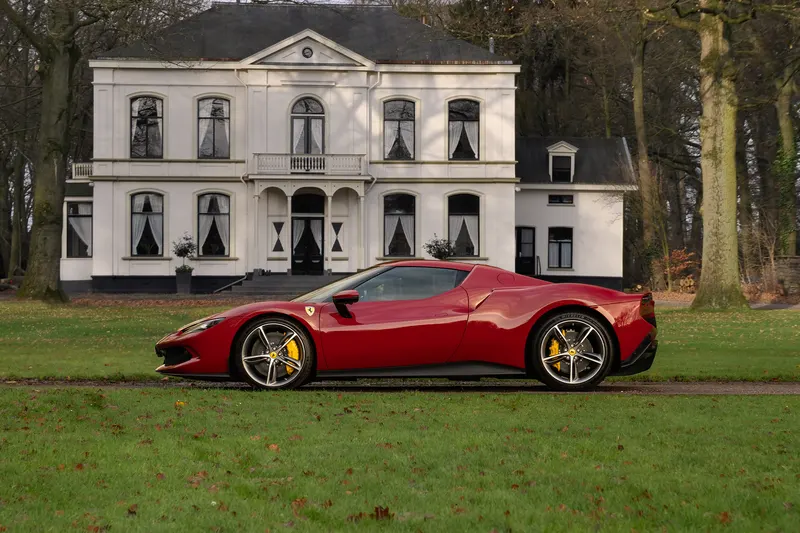 Ferrari 296 GTB (2024)