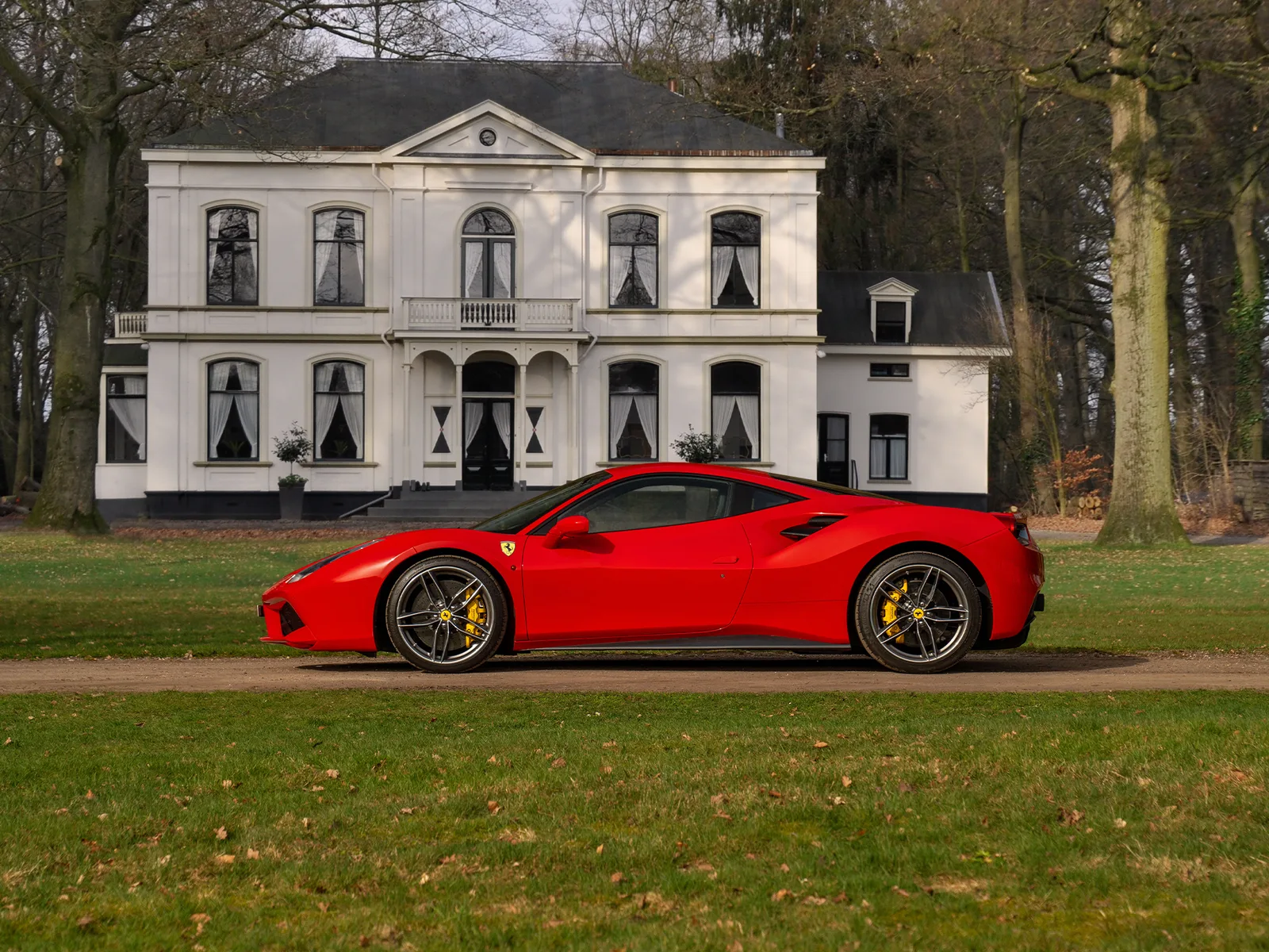 Ferrari 488 (2017) — foto 1