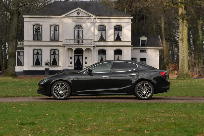 Maserati Ghibli (2022)