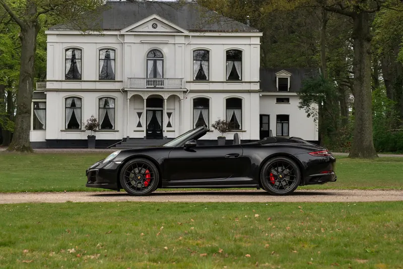 Porsche 911 (2019)