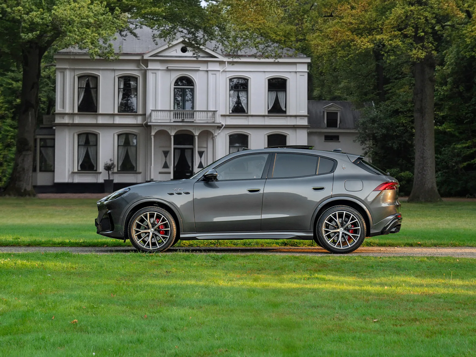 Maserati Grecale (2022) — foto 1