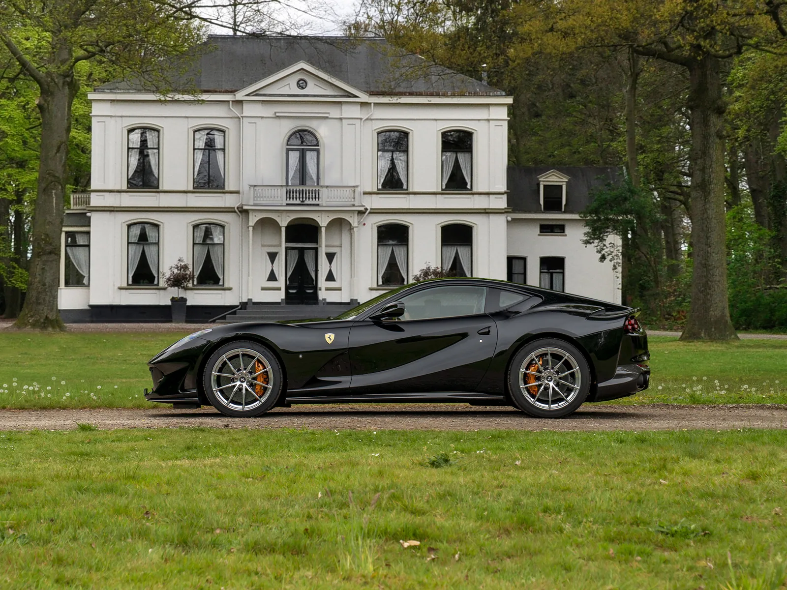 Ferrari 812 (2019) — foto 1