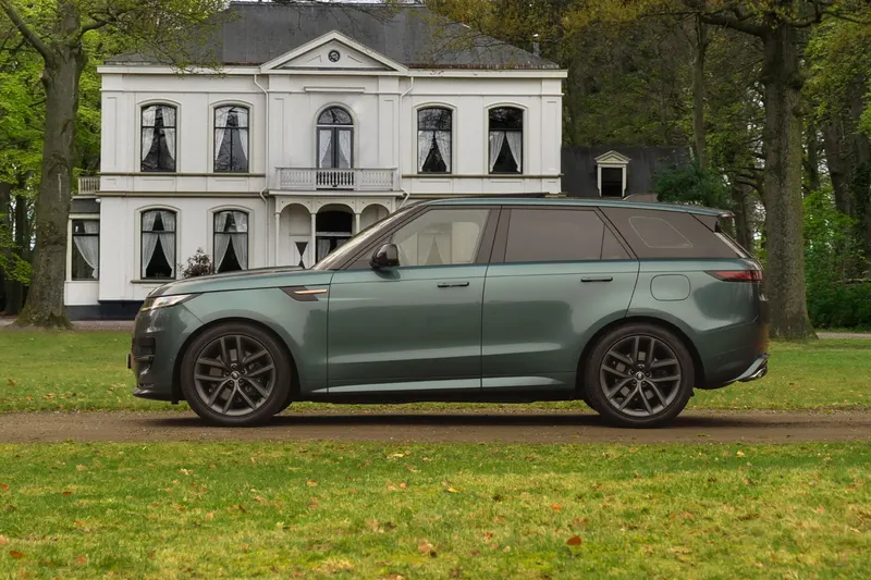 Land Rover Range Rover Sport (2023)