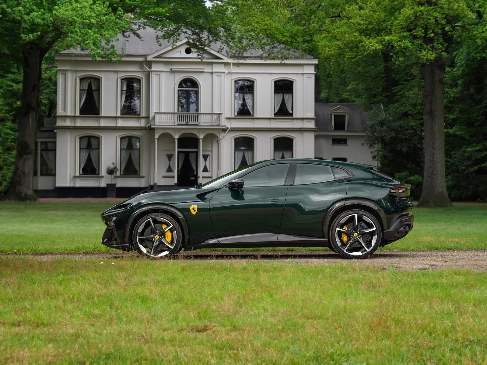 Ferrari Purosangue (2025) — foto 1
