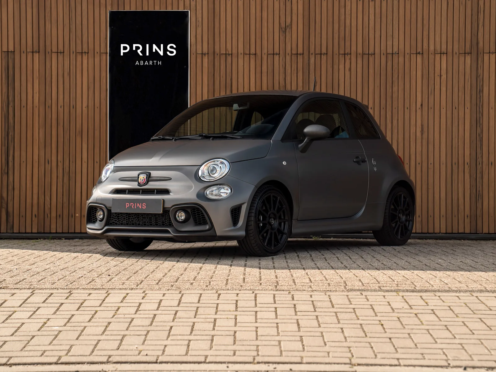 Abarth 595 (2019) — foto 1