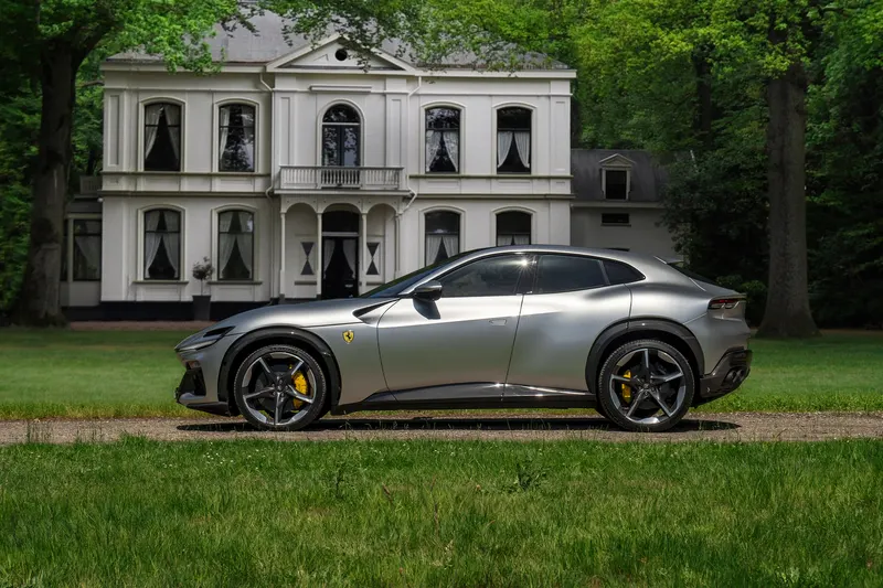 Ferrari Purosangue (2024)