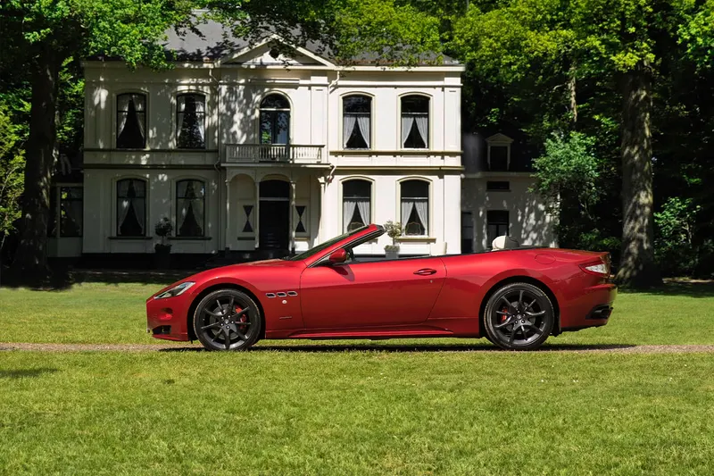 Maserati GranCabrio (2013)