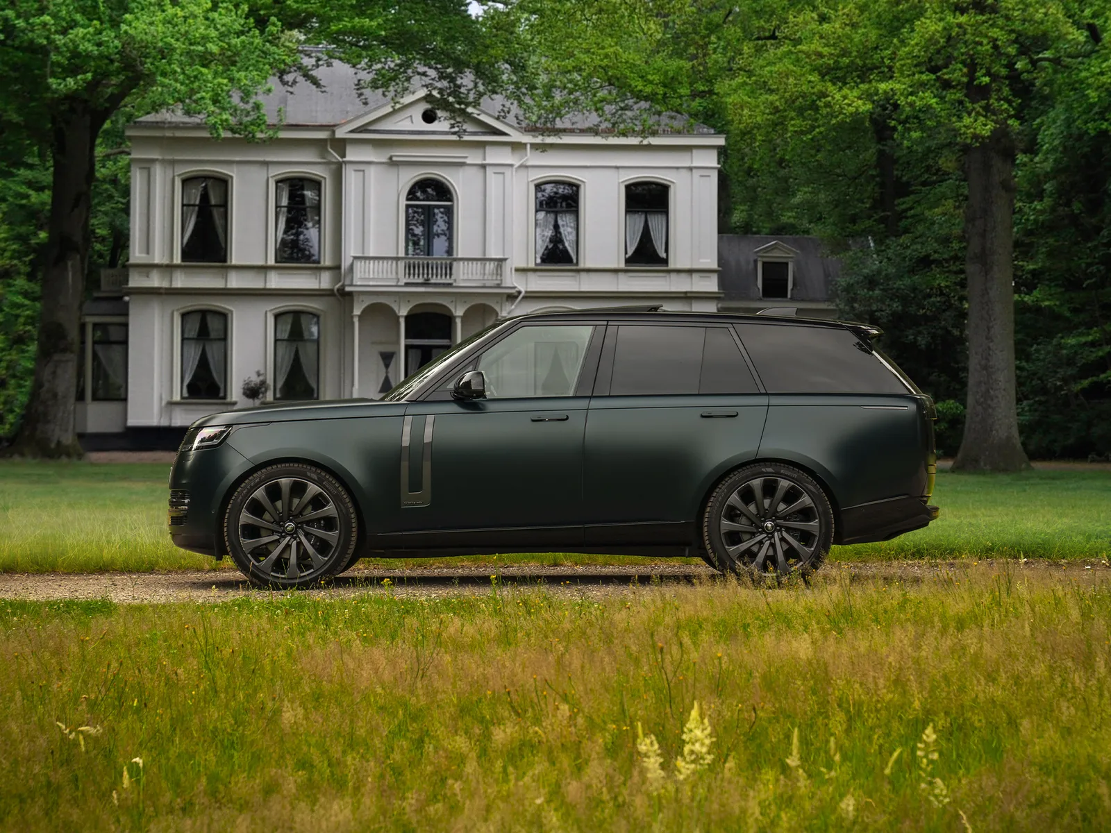 Land Rover Range Rover (2025) — foto 1