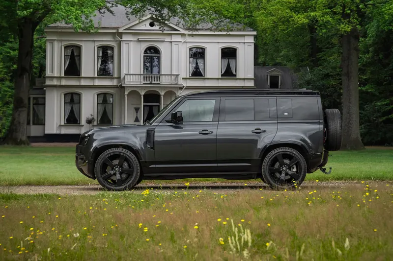 Land Rover Defender (2022)