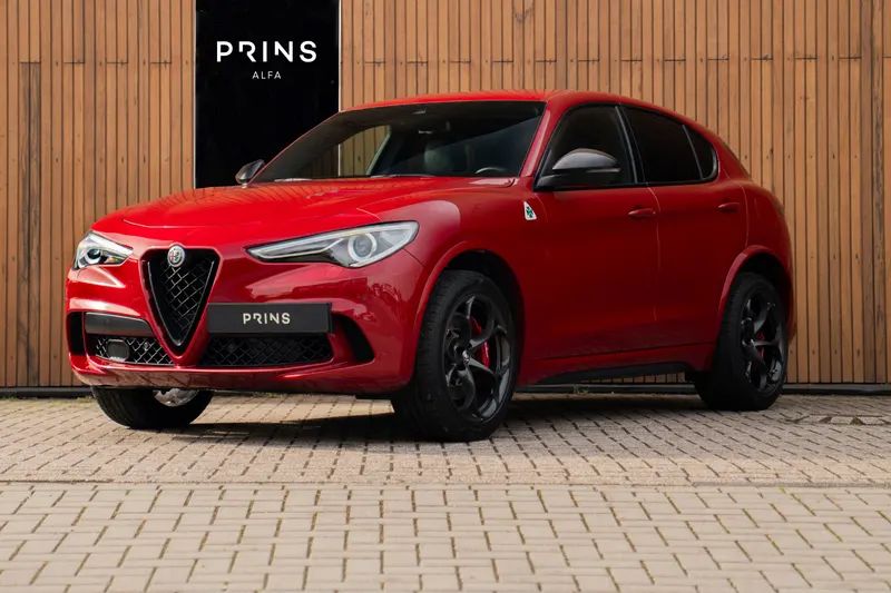 Alfa Romeo Stelvio (2021)