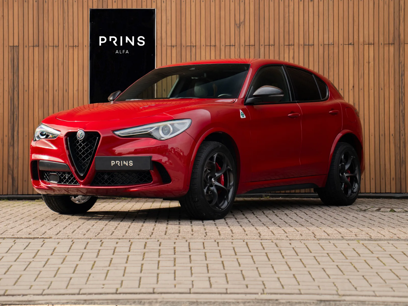 Alfa Romeo Stelvio (2021) — foto 1