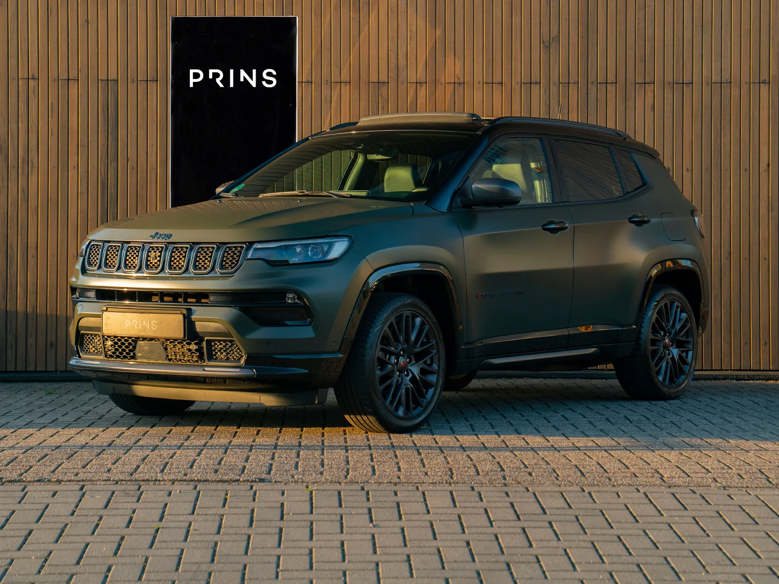 Jeep Compass (2021) — foto 1