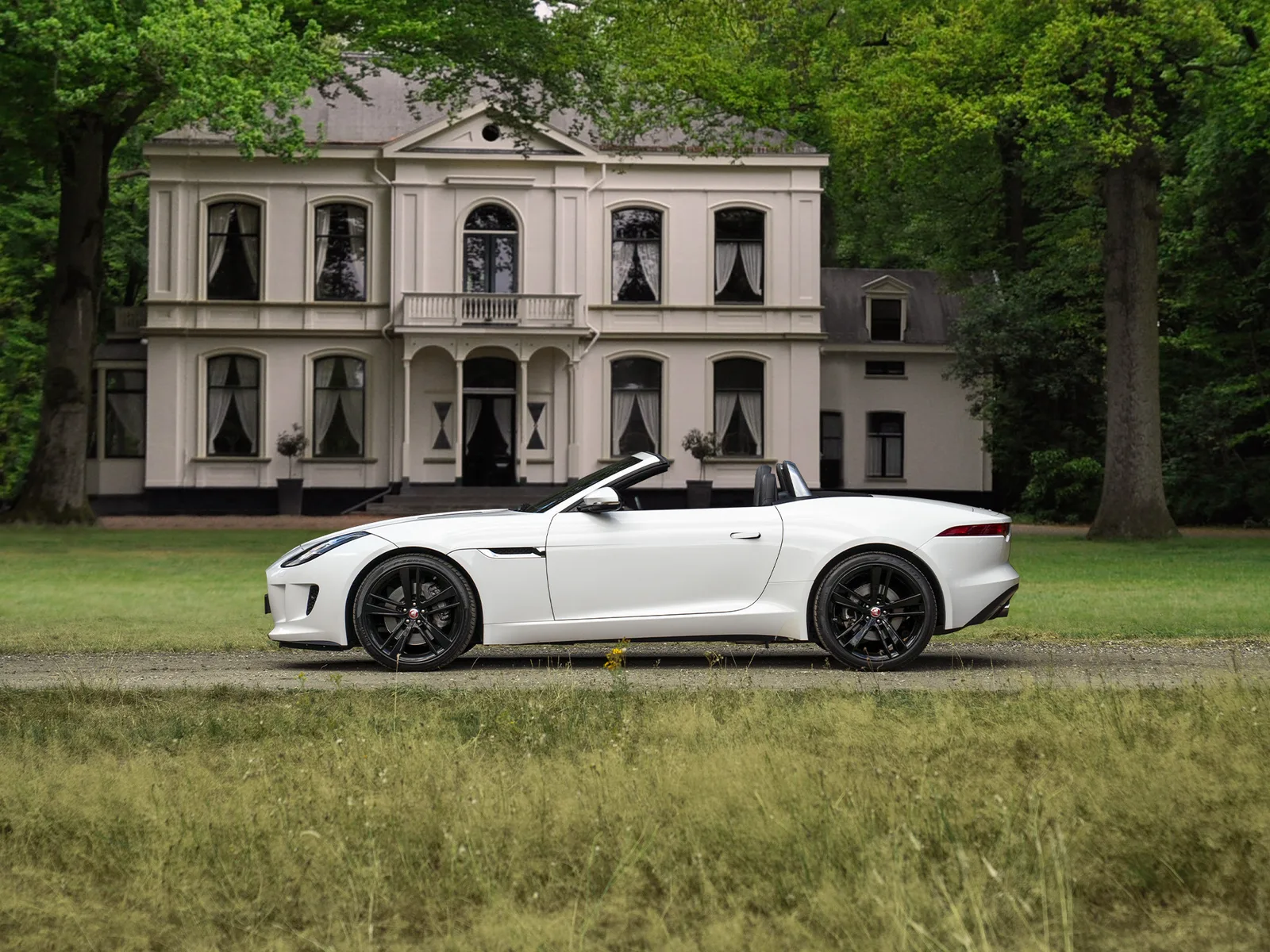 Jaguar F-Type (2014) — foto 1