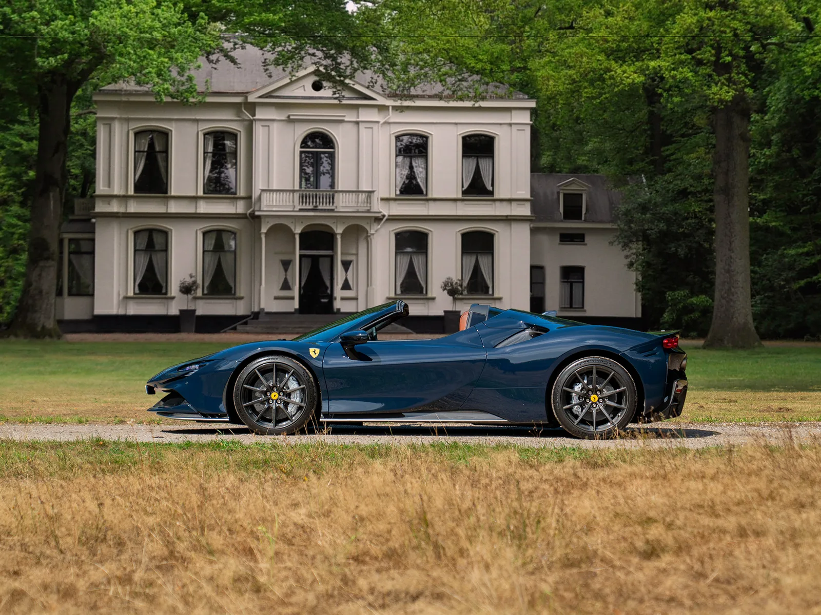Ferrari SF90 Spider (2021) — foto 1