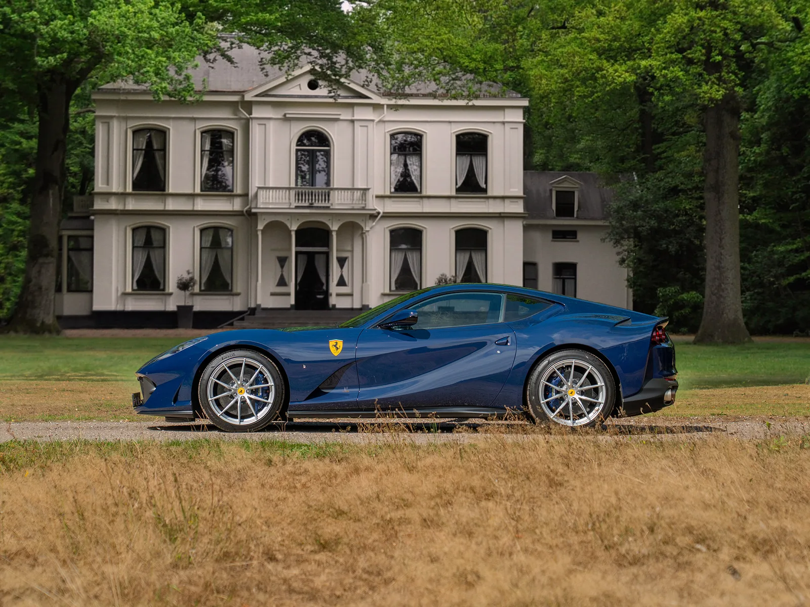 Ferrari 812 (2019) — foto 1