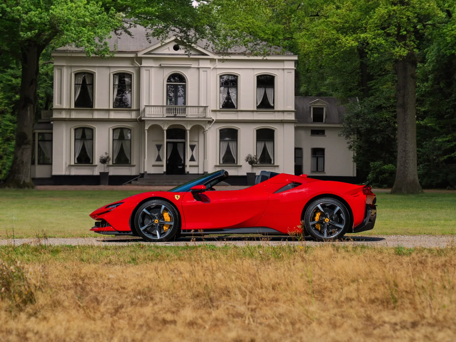 Ferrari SF90 Spider (2025) — foto 1