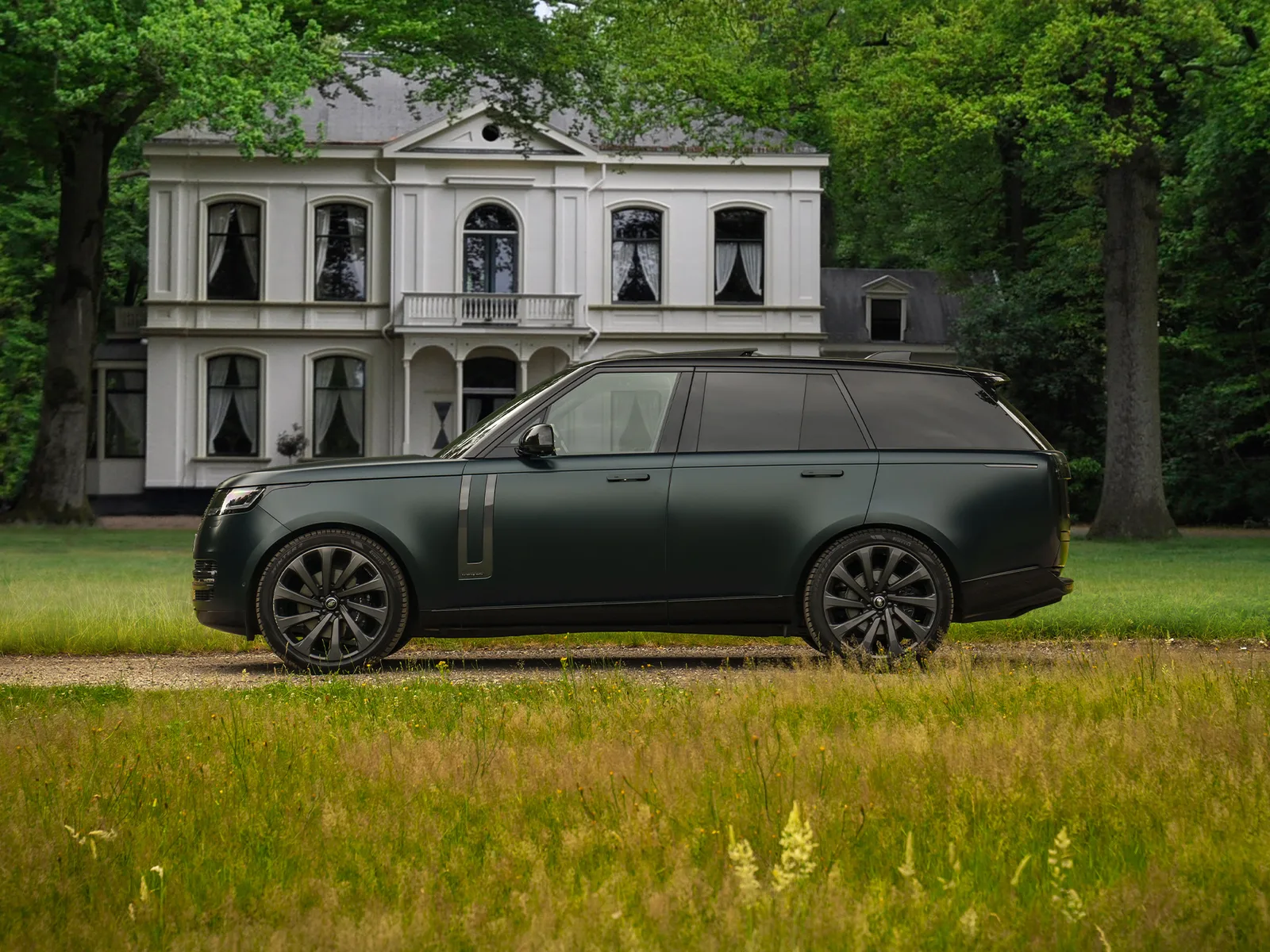 Land Rover Range Rover (2025) — foto 1