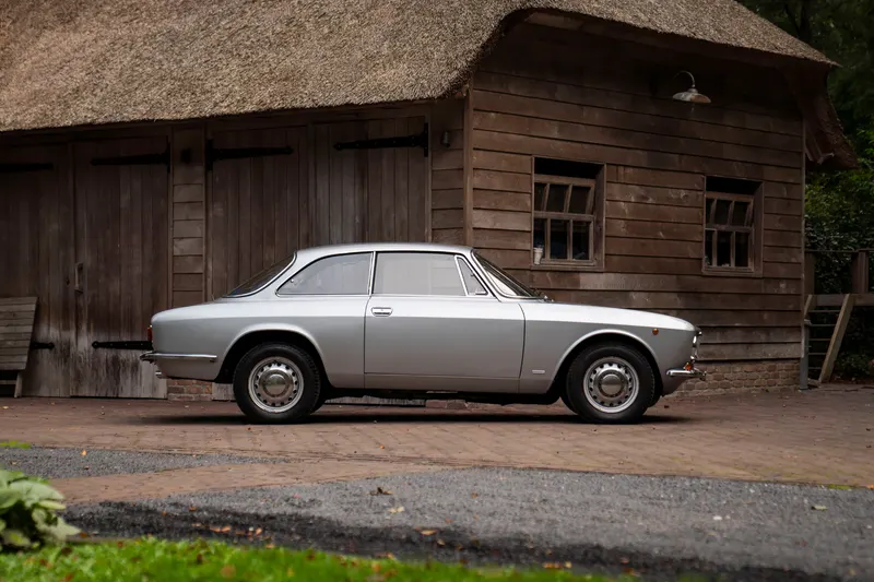 Alfa Romeo GT (1972)