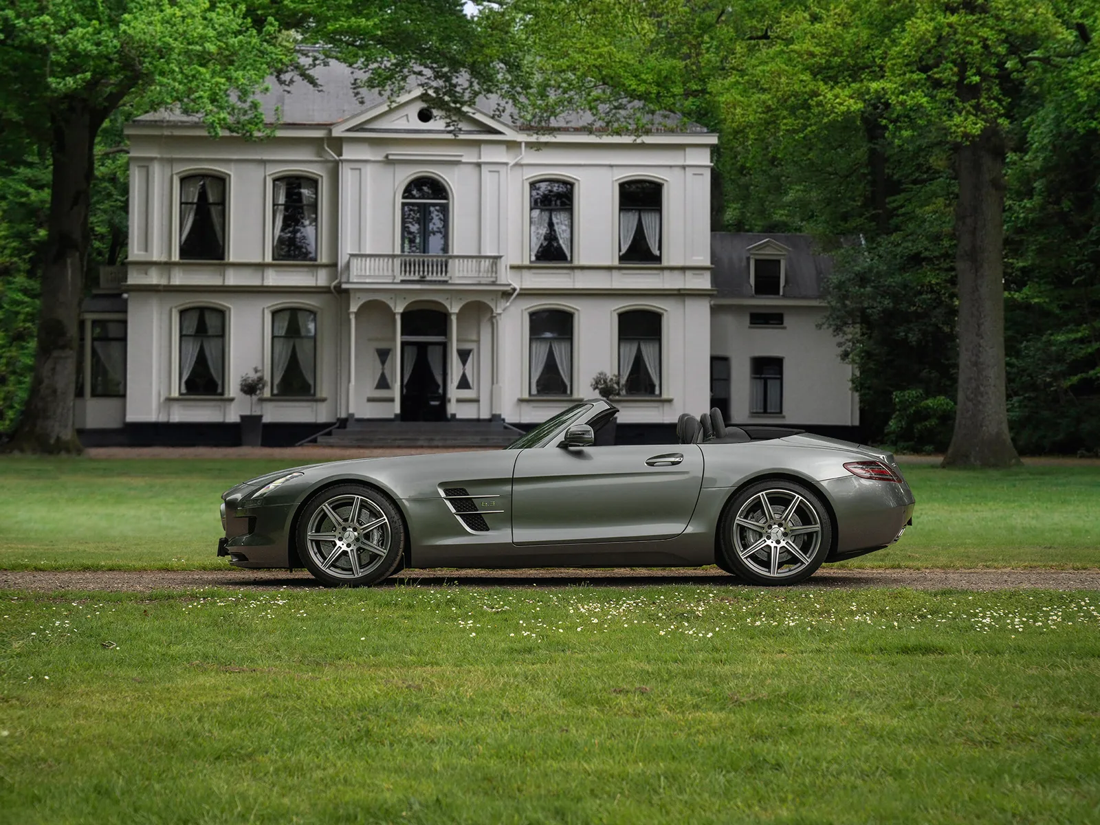 Mercedes-Benz SLS (2013) — foto 1
