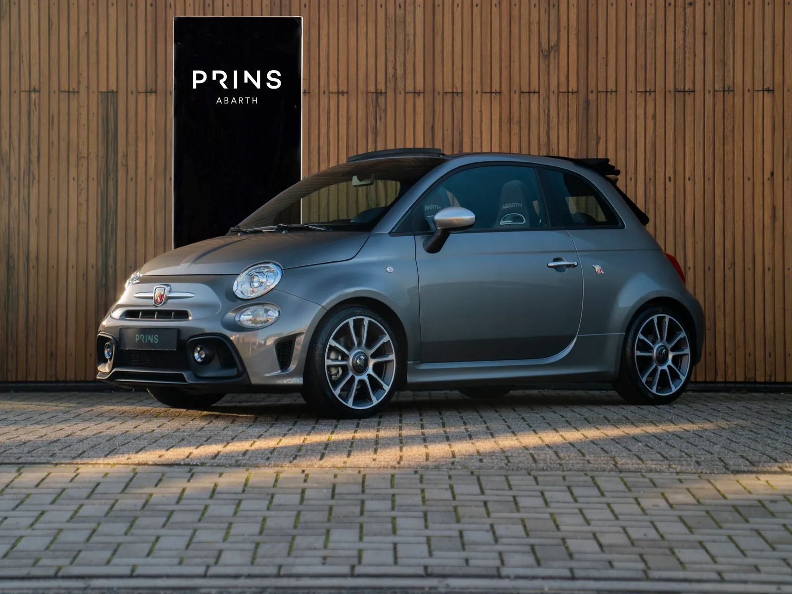 Abarth 595 (2022) — foto 1