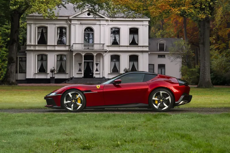 Ferrari 12Cilindri (2025)