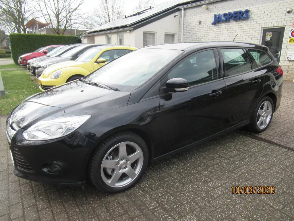 Ford Focus (2014) — foto 1