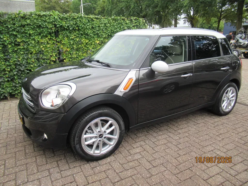 MINI Countryman (2015) — foto 1